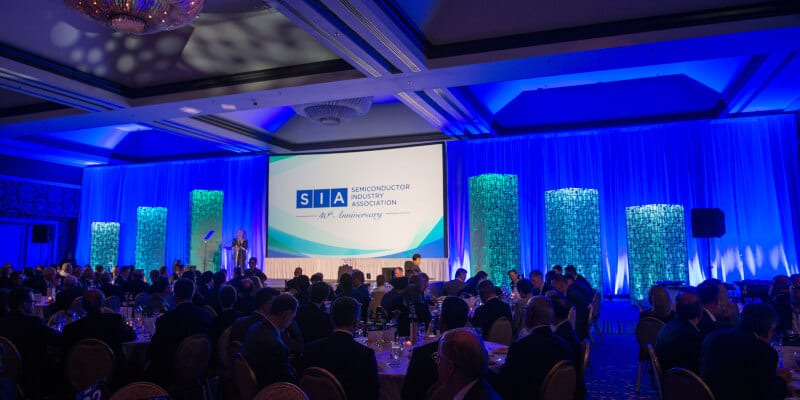 pipe and drape hybrids for events