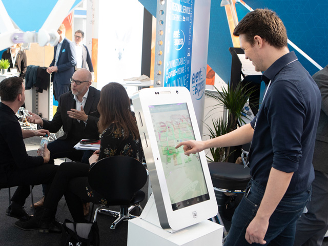 rent giant smartphones